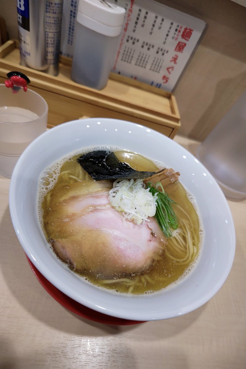 kumiko_gourmet's tweet photo. 奈良県奈良市南紀寺町1-223-1
#麺屋えぐち　さんへ

私は
塩そば　1100円

相方は　
冷やしつけそば味玉塩　1450円
大盛　150円

いつもの塩そば✨️
鶏は醤油だけど
魚介は塩を頼む事が多いね😋
イリコのお出汁のスープが
ウマウマ🙆💯 https://t.co/q8fKAUrUfq