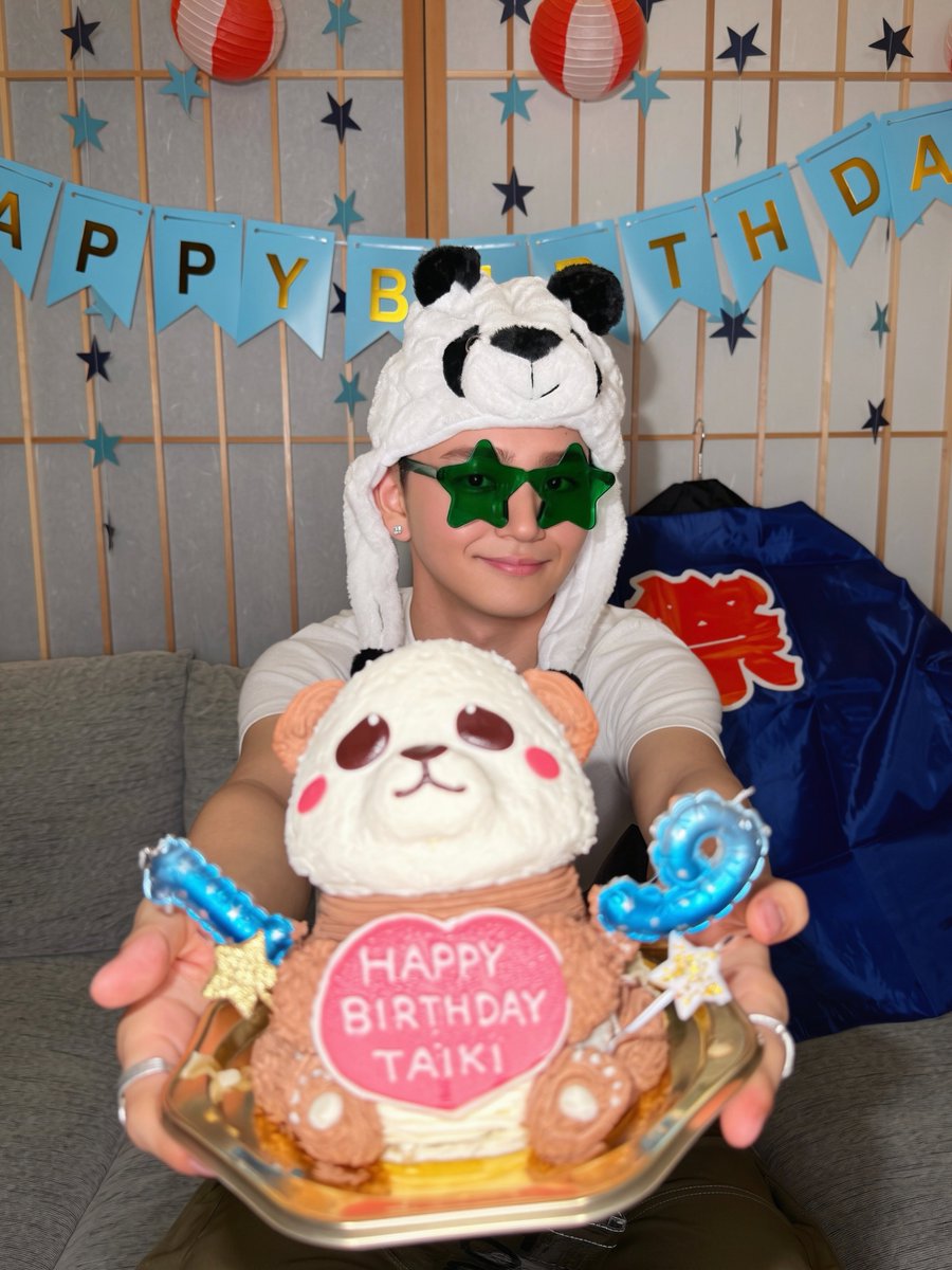 starglow_bmsg's tweet photo. 〖#FROM_TAIKI ✍️💬〗

みんなありがとうございます！！！
19歳もずっと笑ってます！

#HappyTAIKIday
#TAIKI
#STARGLOW https://t.co/TSJPM8eYUn