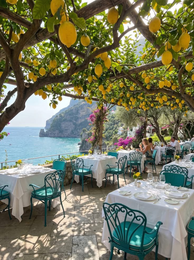 _travel__vibes's tweet photo. Amalfi Coast, Italy 🇮🇹 https://t.co/So6ow24LvB