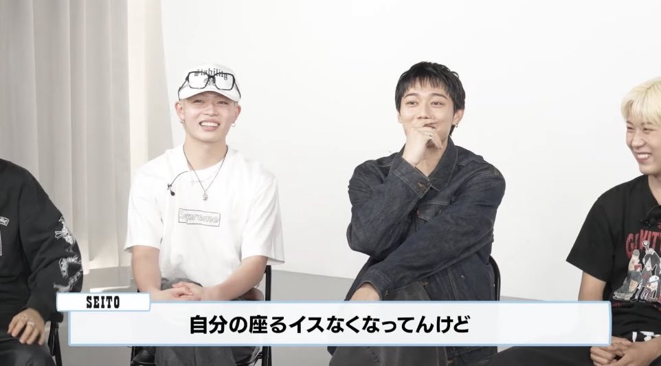 _rnmug's tweet photo. FES全落ちして今これ、ころして https://t.co/HCxtbR56bT