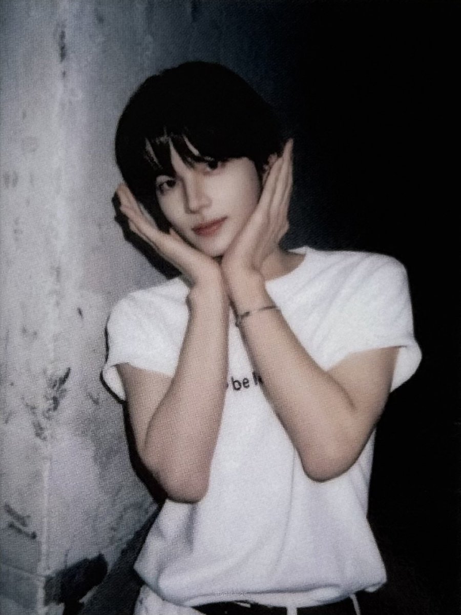 shyparange's tweet photo. TWS:42 Selection Pack Vol. 2 
셀렉션팩 #신유 💙 https://t.co/6Un01bIvu7
