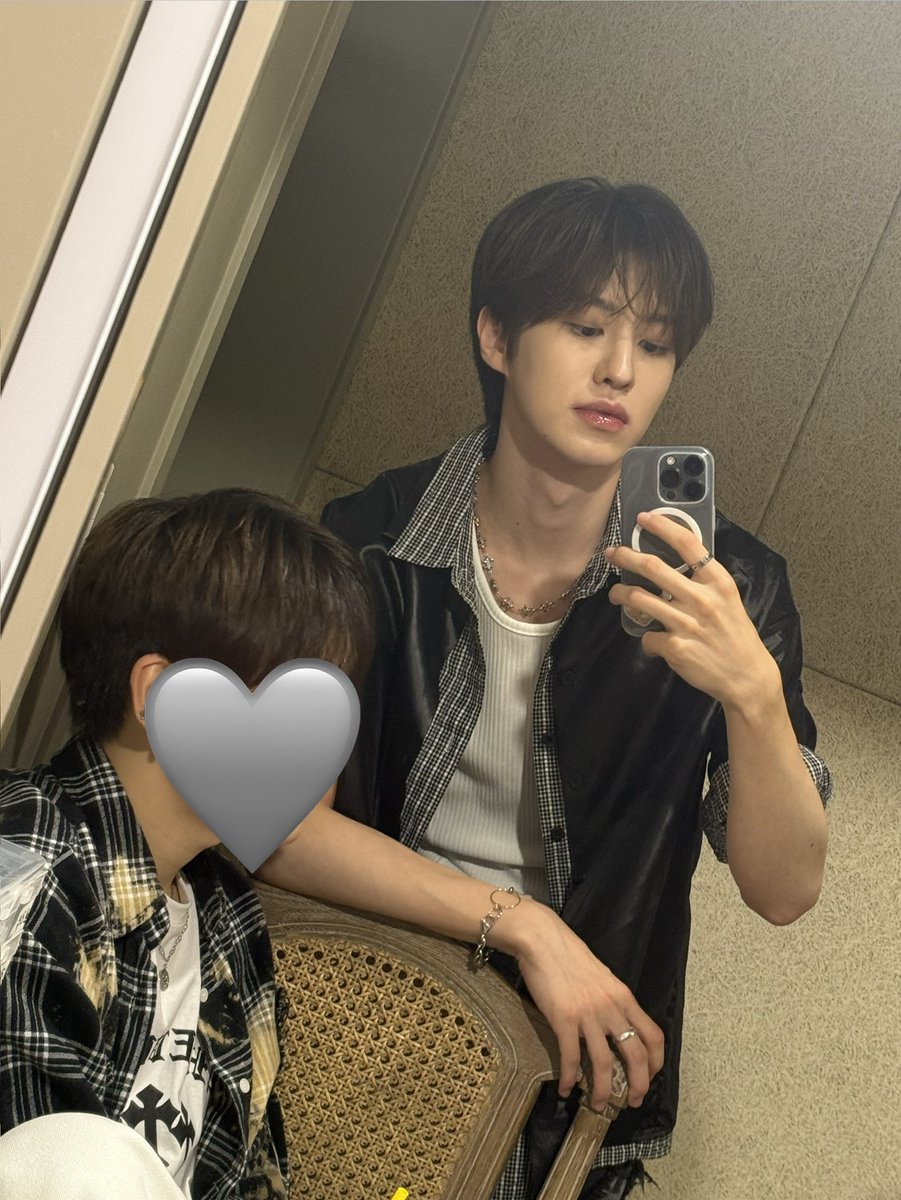 by_EPEX's tweet photo. 8월 최애 선점🫵🫶

#EPEX #이펙스 #AYDEN #에이든 https://t.co/N2XkztEJlD
