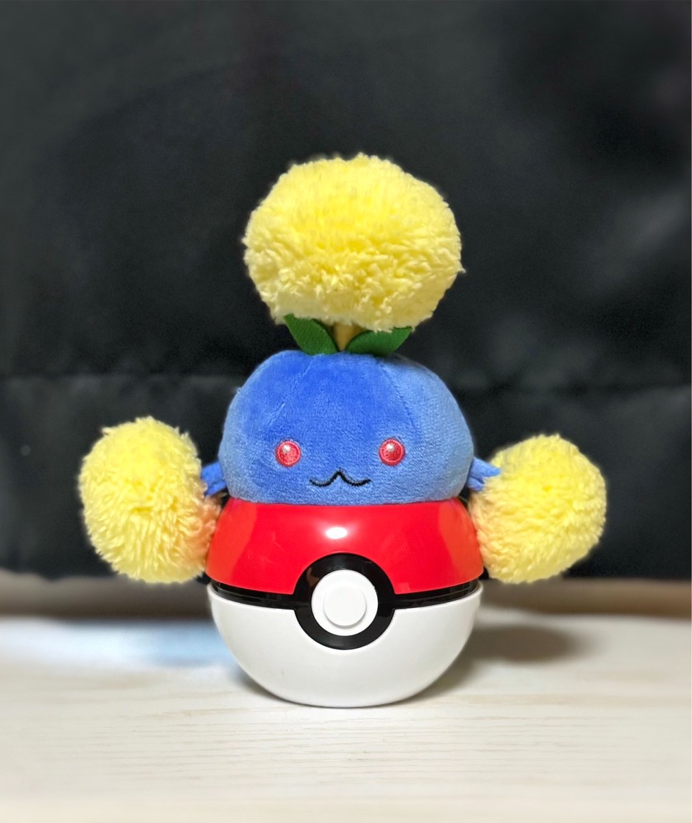 bsaa_com's tweet photo. みんな31のモンスターボールサンデー買おうね🍨 https://t.co/Xxlh59U2OY