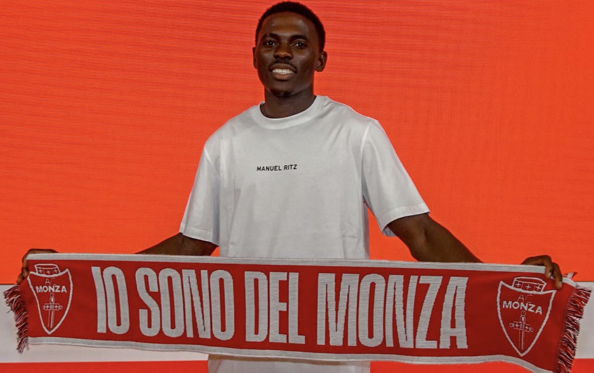 GiokerMusso's tweet photo. ✅ #Monza - Ufficiale l’ingaggio di Ebenezer #Akinsanmiro: il centrocampista classe 2004 arriva dall’#Inter in prestito con obbligo di riscatto 📲 @calciomercatoit https://t.co/odHMf0sYG1