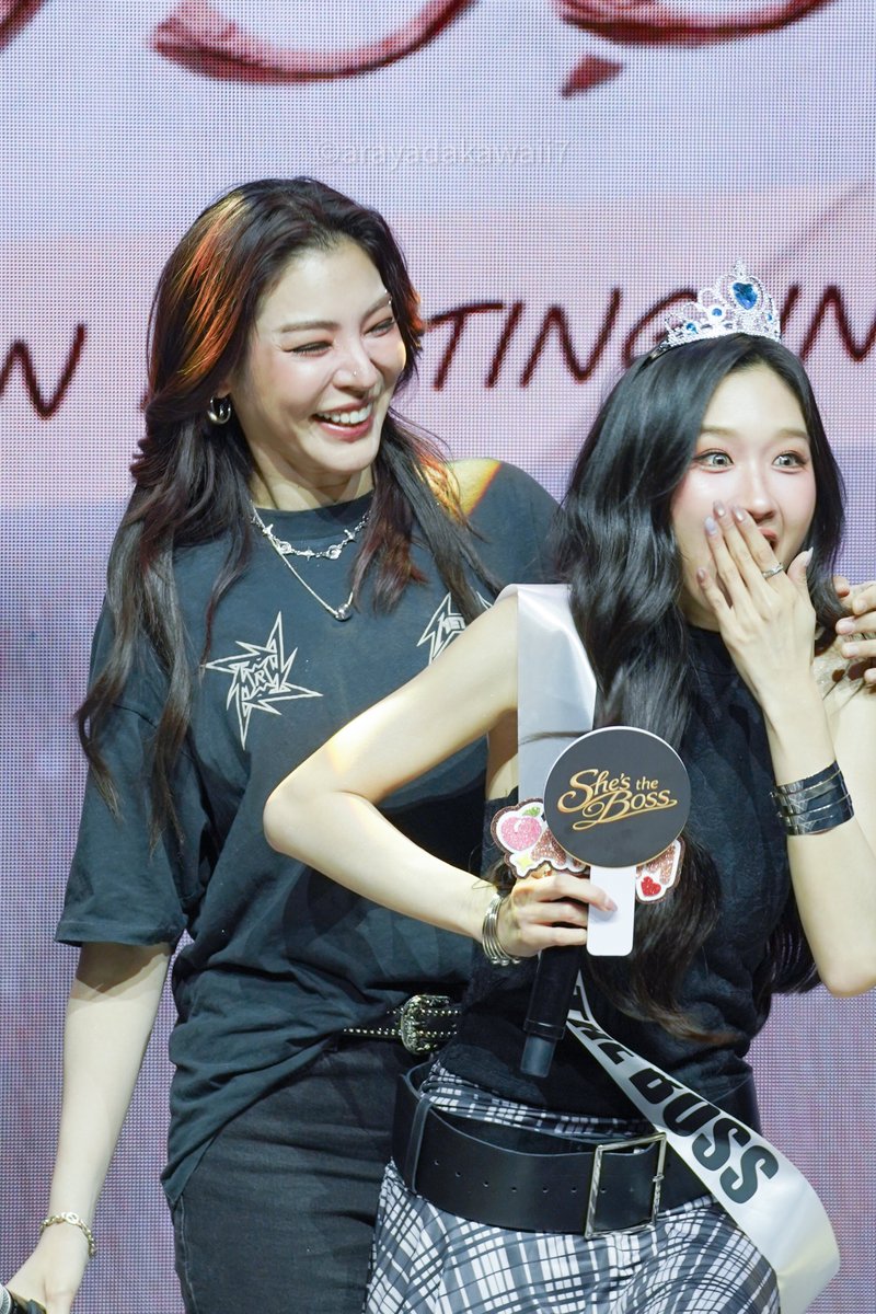 arayadakawaii7's tweet photo. what happen to FayeAtom🤣🤣🤣🤣🔥🔥🔥🔥🔥

#FayeAtom1stFMinManila 
#FayeAtom
#AtomPariya
#FayePeraya https://t.co/m7h3iPkPqv