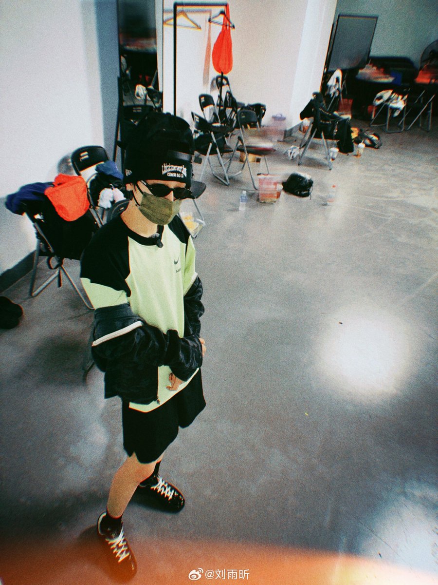 xqueencrew's tweet photo. Yuxin weibo update

Tonight 19:30 🕢
See you at Shenzhen Stop!

#XinLiu2026XanaduTour #XINLiu #LiuYuxin https://t.co/fcieeZk2On
