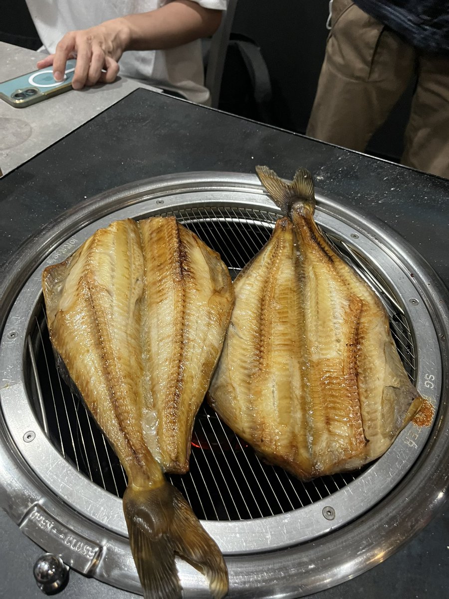 LowPunkrock's tweet photo. わびさん会

そらわびさんの為なら十四代買っていきますがな https://t.co/ljfepFAEWD