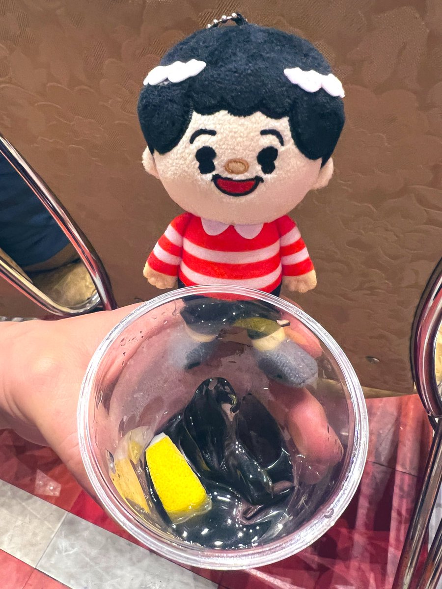 marumaruko1108's tweet photo. 前説から最後までめっちゃ楽しかったーーー！！盛りだくさんの中でも隠水さん🍐が嬉しすぎた。私の大好物♪やすまかりほにはかり♪が生で聴けるとは！アルバム売ってほしい。。あと
「ご病気ですかー？」に「病気でーす」と返事したかった🤣

#暗い旅キャンプ2026 
#ヨーロッパ企画 https://t.co/aJ0qspcorl