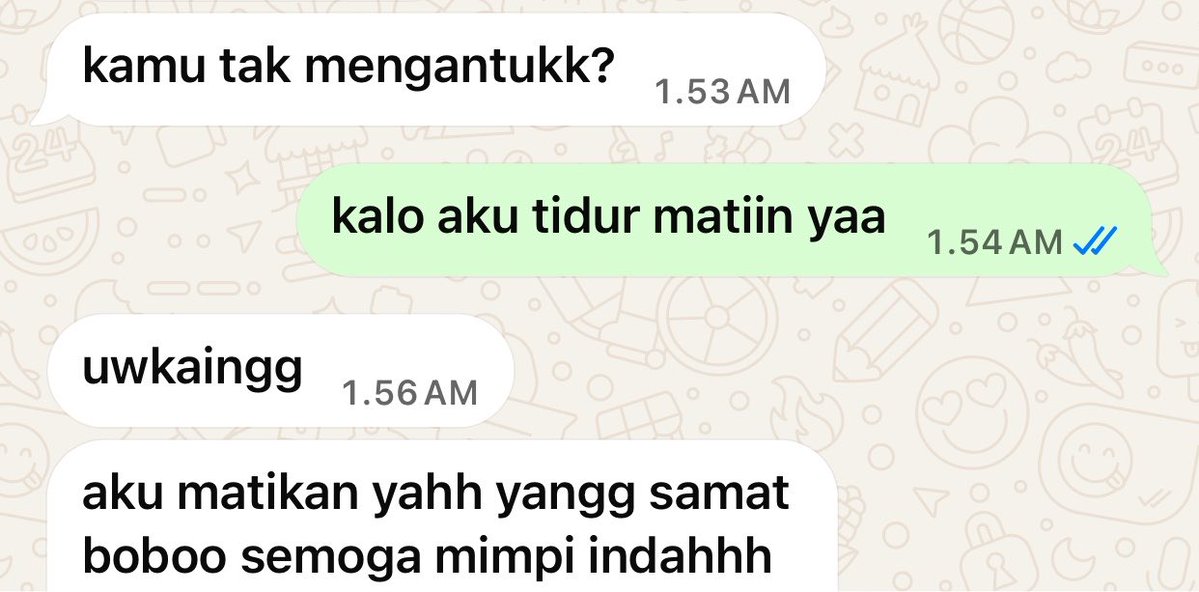 AvoMangoX's tweet photo. guys terimakasi yaa yg suda ngingetin soal ngecharge hpnya, sebenernya biasanya dimatiin kok callnya tapi kali ini emg kita berdua sama2 ketiduran. aku jg tidak ngeh kalo dia sambil ngecharge soalnya awal call tuh dia lagi di balai desa gitu https://t.co/TQfA7ClRHr