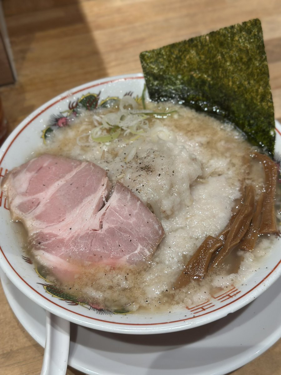 herniastyle's tweet photo. 減量中の私には重すぎたがうまかった
背脂チャッチャ亭 https://t.co/aXiX4oKvK2