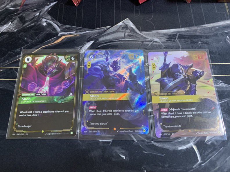 CATLBen's tweet photo. @emenoacid Luckily only from 1 box but I feel a small part of your pain 😭 https://t.co/PxU28r3qj0