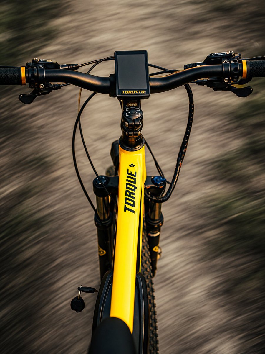 TorontoBic41714's tweet photo. No fuel. No noise. Just pure electric freedom. ⚡🚴♂️
Beat the traffic, save more every ride, and turn every commute into an adventure.
The future isn't coming it's already here. Ride the Toronto E-Bike.
#TorontoEBike #RideElectric #GoGreen #EcoFriendlyRide #FutureOfMobility https://t.co/z5QGzoOWu1
