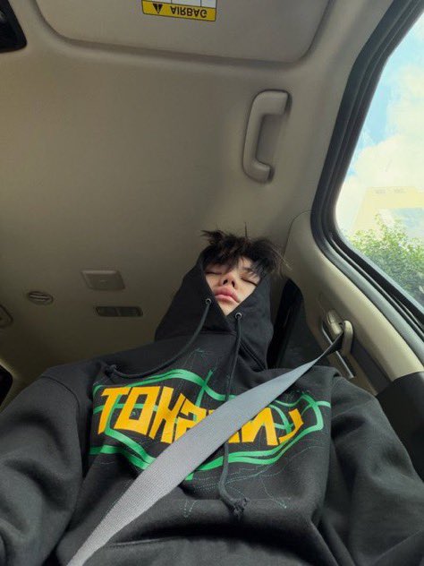 ryulyulwj's tweet photo. 뜨끈뜨끈~~~하다 https://t.co/8UN6Brvpcw