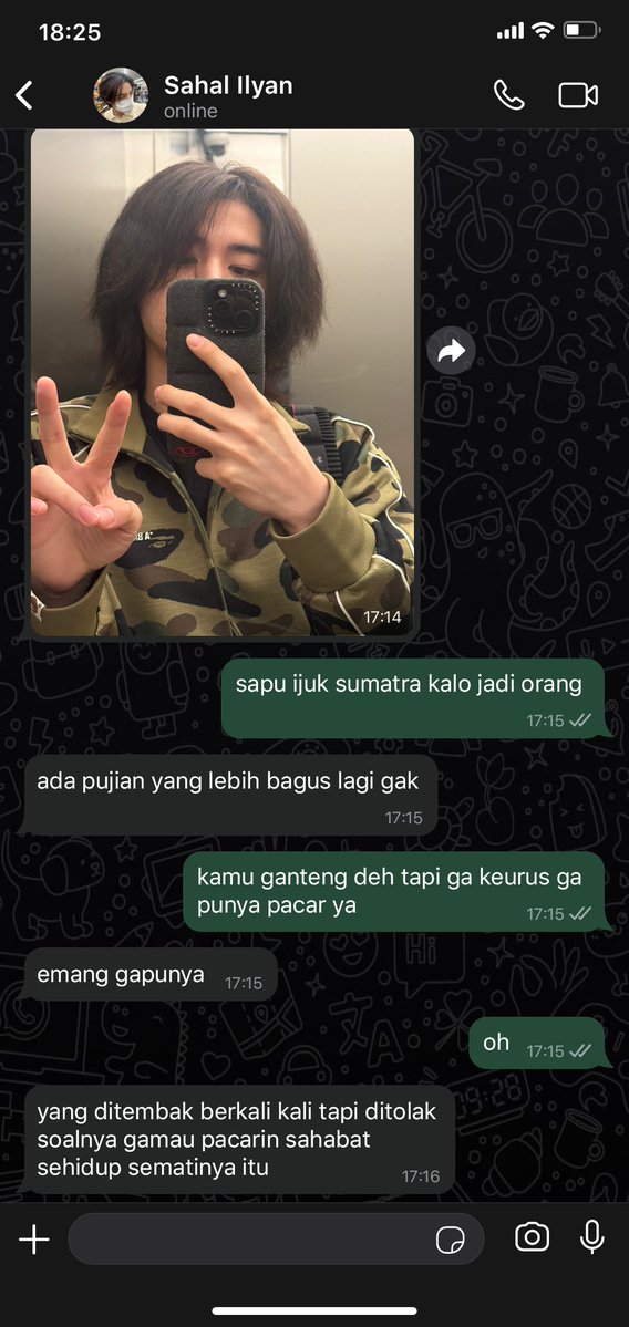 haansinatra's tweet photo. konco kentel super saru itu lagi ldr karena yang satu sibuk magang dan satunya lagi sibuk jadi trophy bestfriend (gak mau dipanggil wife) 

dalam ihtaes five tweets au https://t.co/kd06wBziYl