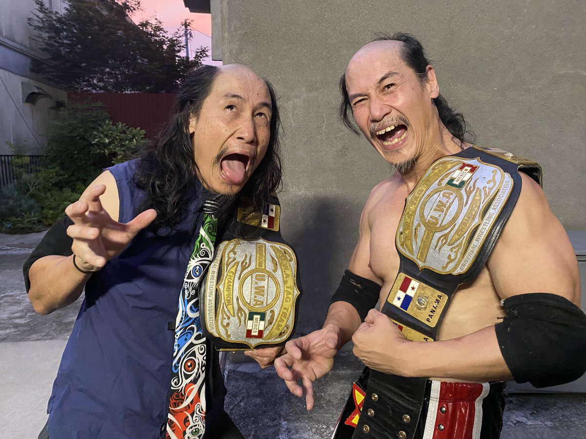 BJWOfficial's tweet photo. ＼📣8.1六角橋商店街プロレス試合結果速報／

👑第4試合　UWA世界タッグ選手権
【王者組】青木優也 森廣祐基❌🆚バラモンシュウ バラモンケイ⭕️
10分9秒 五体不満足
※バラモン兄弟が第41新王者組となる

🎦YouTubeメンバーシップで後日配信
https://t.co/BqRkSWniXd

#bjw #商店街プロレス https://t.co/arjGGmzpxW