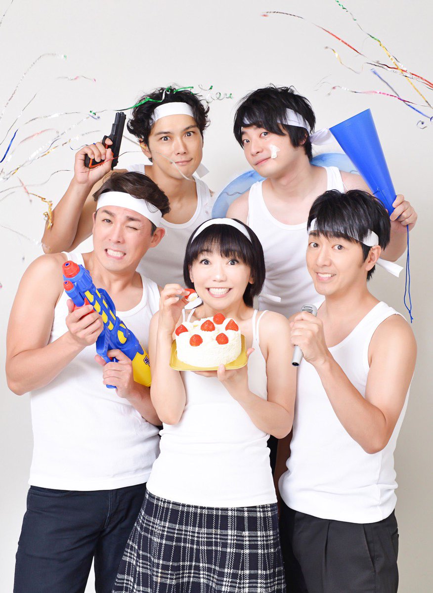 koyamamegumi225's tweet photo. 🌸KOYAMASONIC番外編🌸
いよいよ来週土曜！
ていちゃんとまっすんと3人で、
楽しいひとときをお届けします！
現在皆様おひとり参加です。
尋常じゃない近さでお楽しみください！
待ってるよ！
いや、ほんとに待ってるよ！

日時：8月8日18時開演 開場は30分前
場所：下北沢アークボックス(東京都世田谷区北沢3-25-1 MTビル 3Ｆ)
料金：2,500円＋1drink
お申込：koyamasonic@gmail.comまでお名前･枚数･連絡先をお願いします！

そして！！！！！
現地の楽しさそのままに、
そっと録画が決まりました！
後日KOYAMASONICStoreで発売予定です！
遠方の方！ご都合合わなかった方！
こちらでお楽しみ頂けると幸いです！

3人揃ってるパラダイス銀河の時の！