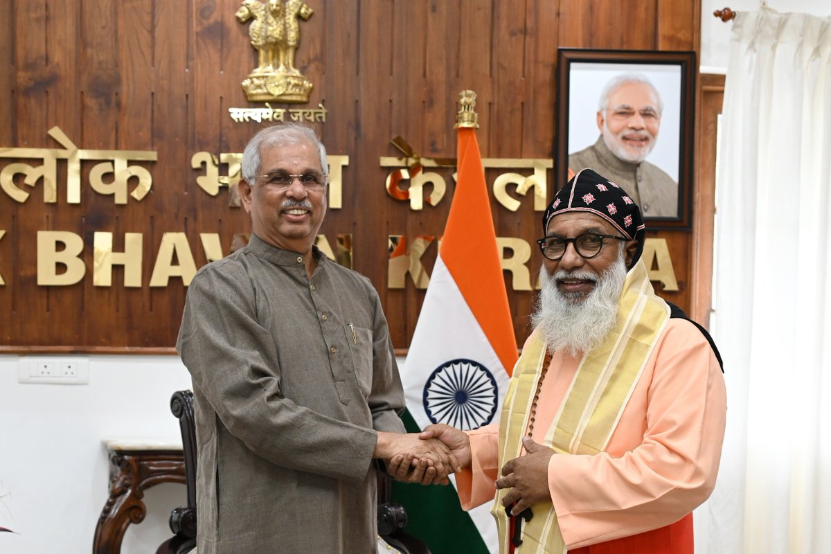 KeralaGovernor's tweet photo. His Beatitude Cardinal Baselios Cleemis, Major Archbishop-Catholicos of the Syro-Malankara Catholic Church, called on the Hon'ble Governor Shri Rajendra Vishwanath Arlekar at Lok Bhavan today. https://t.co/OWuIEd9KgE