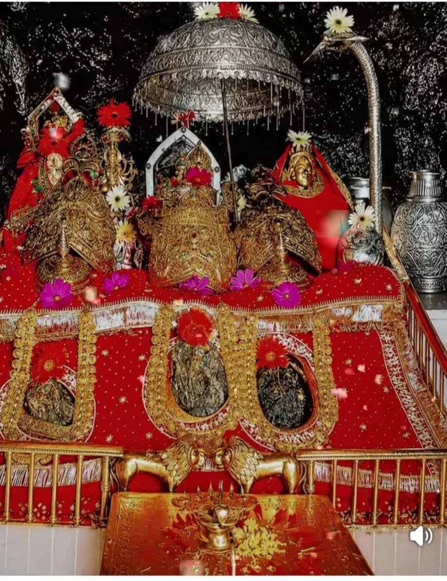 mahijamwal0404's tweet photo. Jai shree Mata vaishno devi ji 👏👏 https://t.co/2jnD4BYHa9