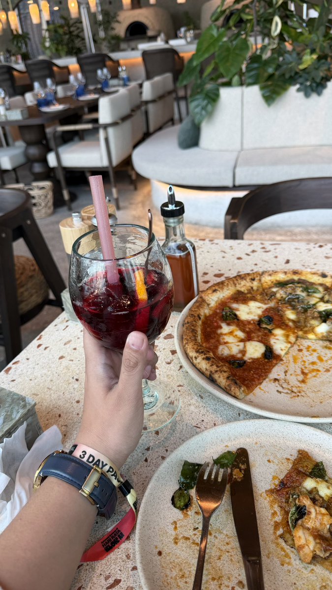 chillinthemind's tweet photo. i take myself as a date 🩷 https://t.co/6UXoqEvrM3
