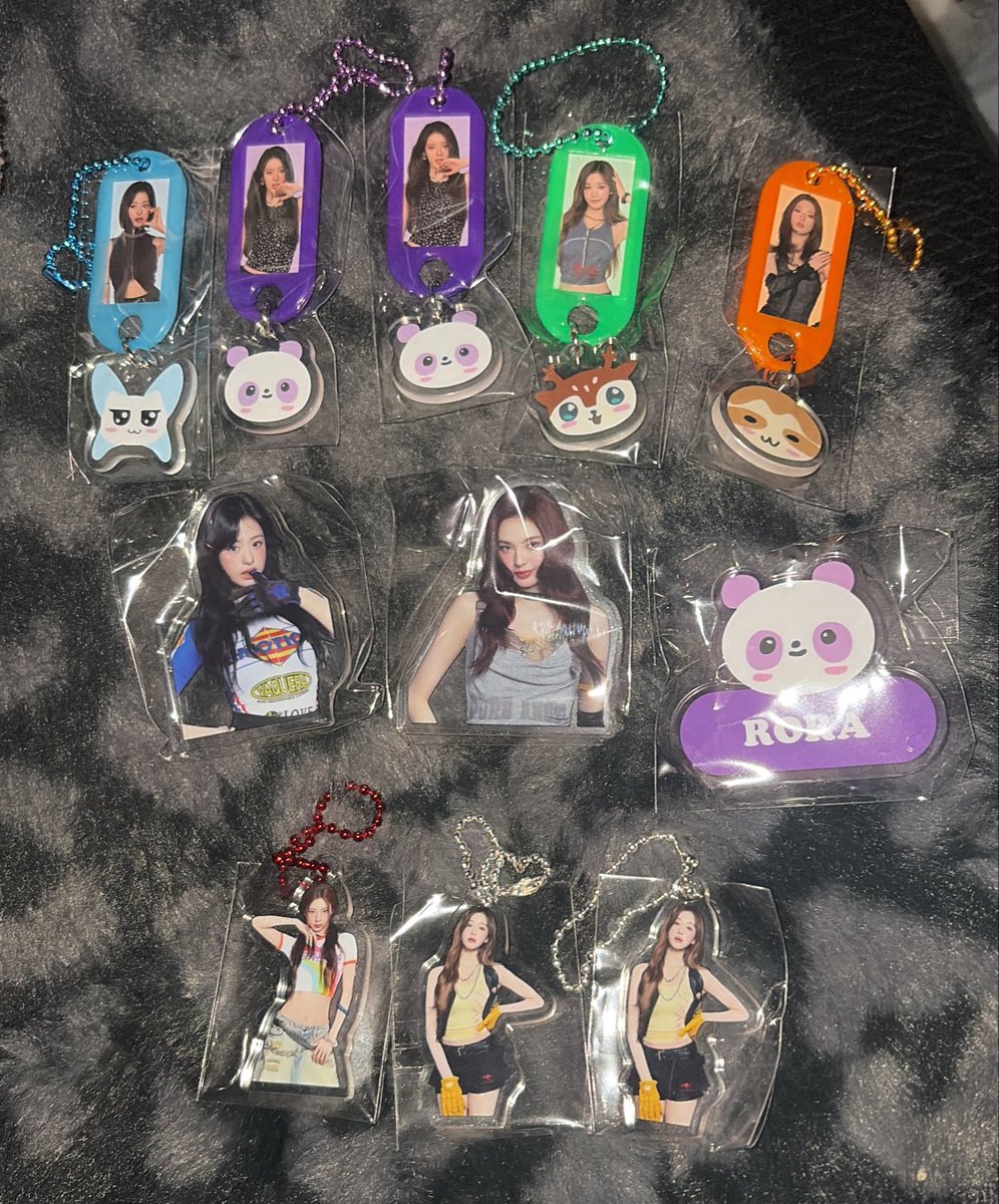 rinaaaaa_01's tweet photo. 【交換】BABYMONSTER ベビモン カプセルトイ

譲)画像のもの

求)アサ

異種交換可能
本日公演後現地にて手渡し希望🙇‍♀️ https://t.co/2zz8Vd9qfV