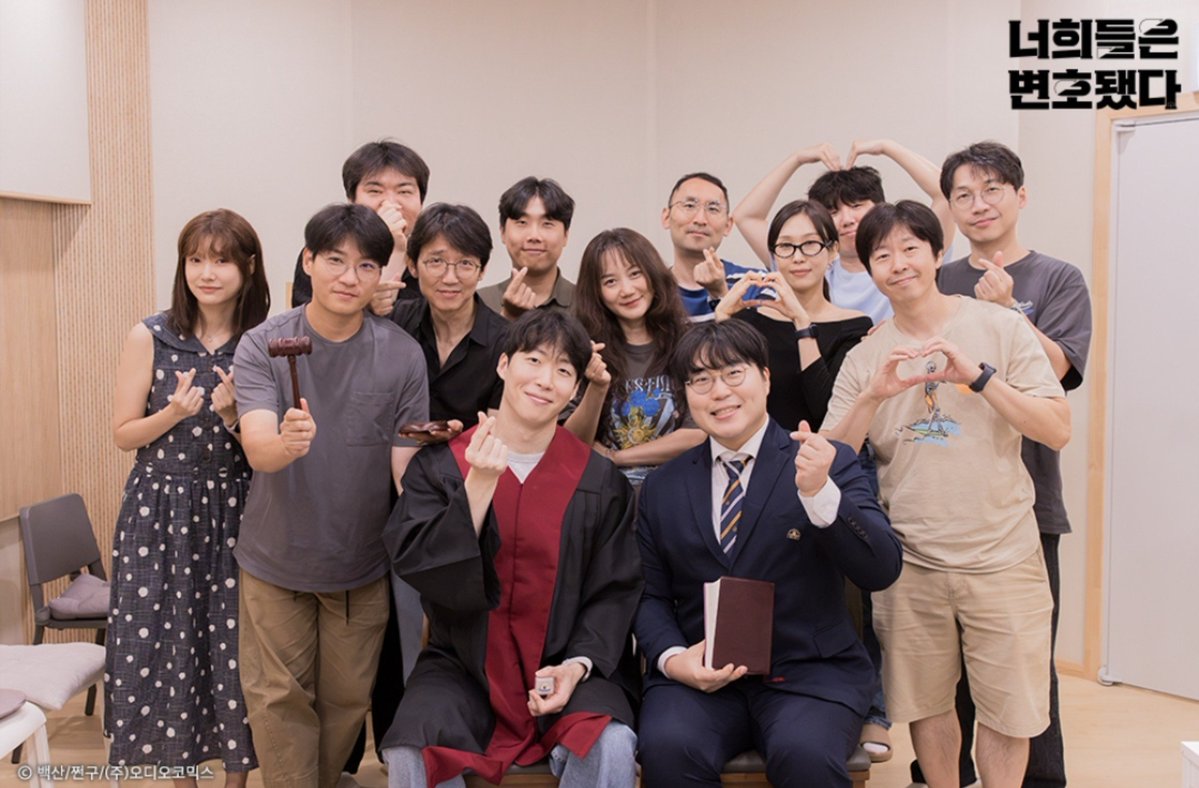 Bradio_nv's tweet photo. 녹음 현장 사진이랑 소감도 떴다
으아앙 법복이랑 정장 입고 계신거ㅠㅋㅋㅋㅋㅋㅋ https://t.co/D6tdWmf6TD