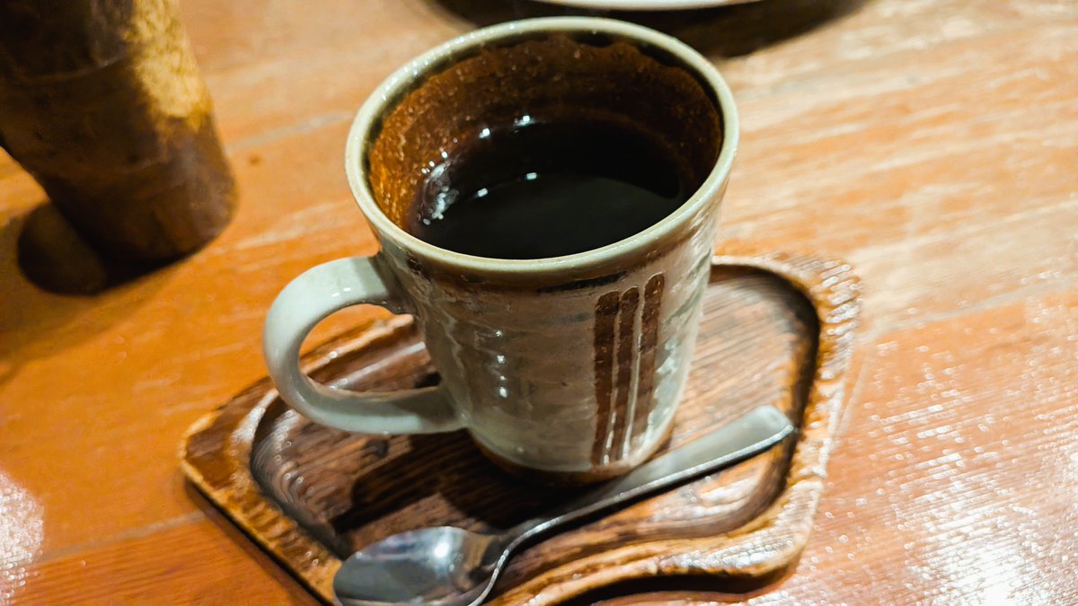 uki_gamedev's tweet photo. 良い感じのコーヒー専門店見つけたので行ってみたけど、とても良くてこれ最高の休日の過ごし方かもしれない🫠☕️ https://t.co/070P14BIuW
