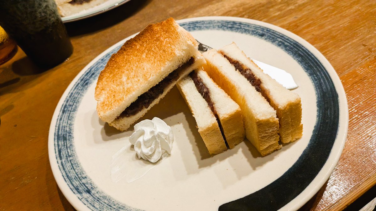 uki_gamedev's tweet photo. 良い感じのコーヒー専門店見つけたので行ってみたけど、とても良くてこれ最高の休日の過ごし方かもしれない🫠☕️ https://t.co/070P14BIuW