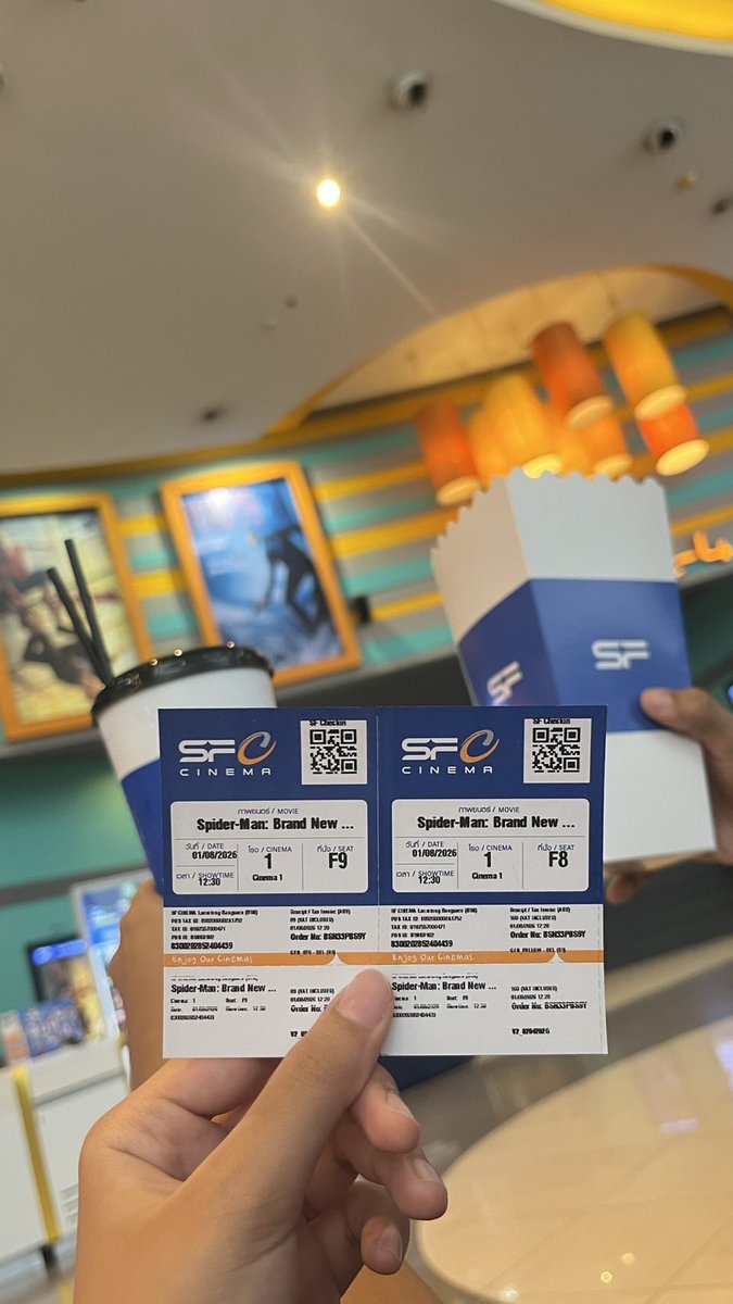 papamujan's tweet photo. spiderman with gammmmmmmmmm https://t.co/eGNqCD0Dpg