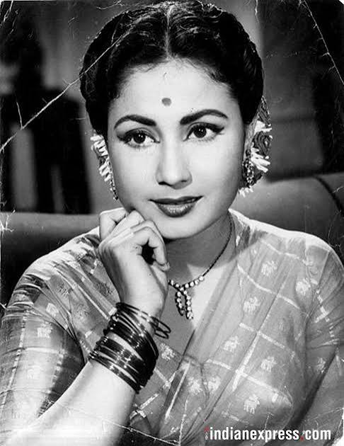 pargaien's tweet photo. Remembering the legendary Meena Kumari on her birth anniversary today! ✨
#MeenaKumari #TragedyQueen #Pakeezah #Bollywood #VintageBollywood #ClassicCinema #OldIsGold https://t.co/pMPLzcBuDa