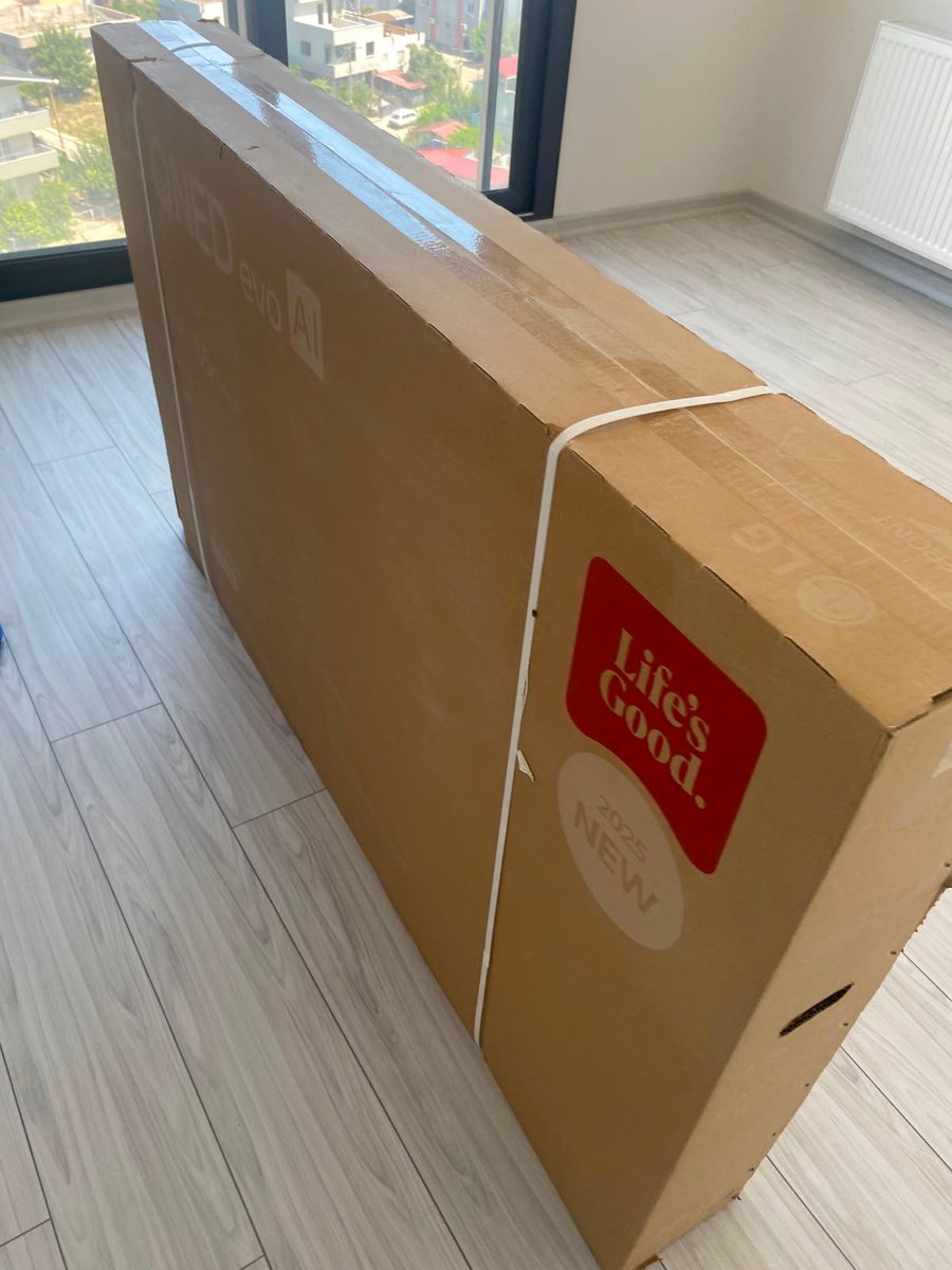EAyygun's tweet photo. @LGUS 
@LGE_Global 
@LGTurkiye 
@LGIndia 
@LG_Argentina 

Ekim ayında evlilik hazırlıklarım kapsamında çeyizim için LG QNED86A 65 inç model televizyon satın aldım. Ürünü düğün tarihime kadar kutusunu hiç açmadan muhafaza ettim. https://t.co/JlBiraIwfr