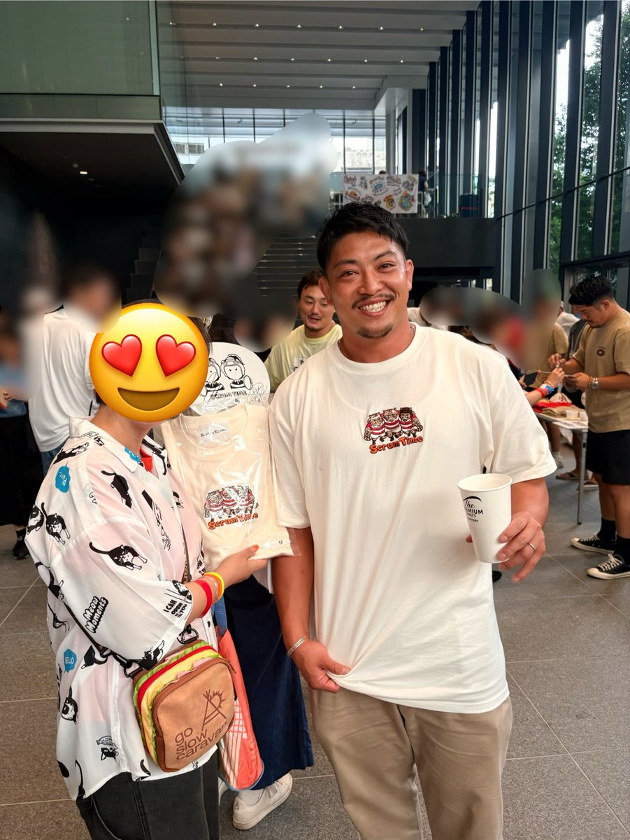Aoino_Kuroino's tweet photo. ラグビーの推し選手からサイン頂けたり、写真撮って貰えたり、アイスコーヒー入れて貰ったり、マッチョに溢れた最高のイベントだった🥰

 #ScrumtimePARTY https://t.co/c61l9zxmmf