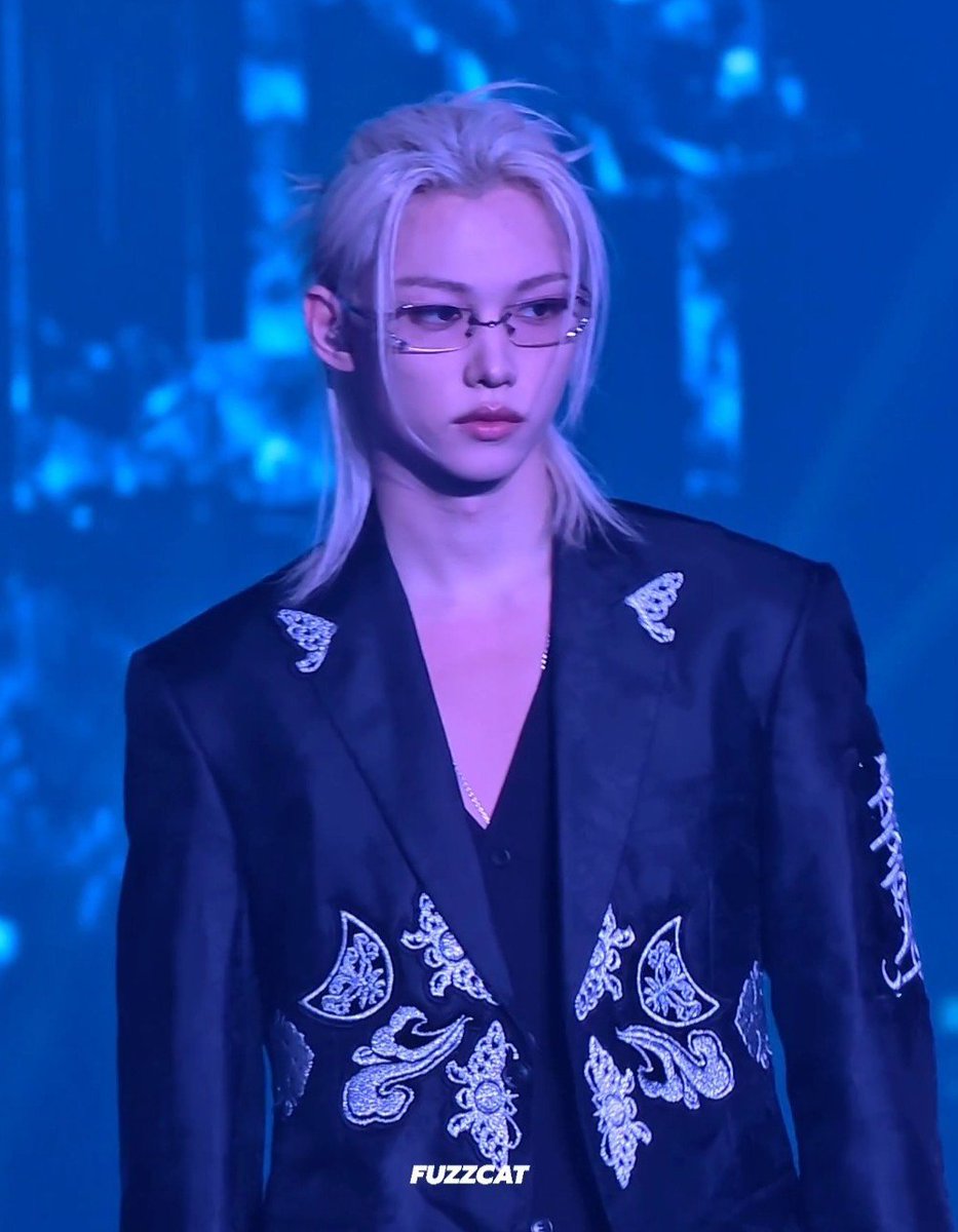 godboksang's tweet photo. 말도 안나옴 
🧎‍♀️🧎‍♀️🧎‍♀️🧎‍♀️🧎‍♀️🧎‍♀️🧎‍♀️
#FELIX https://t.co/2Nd0i0NpQ2