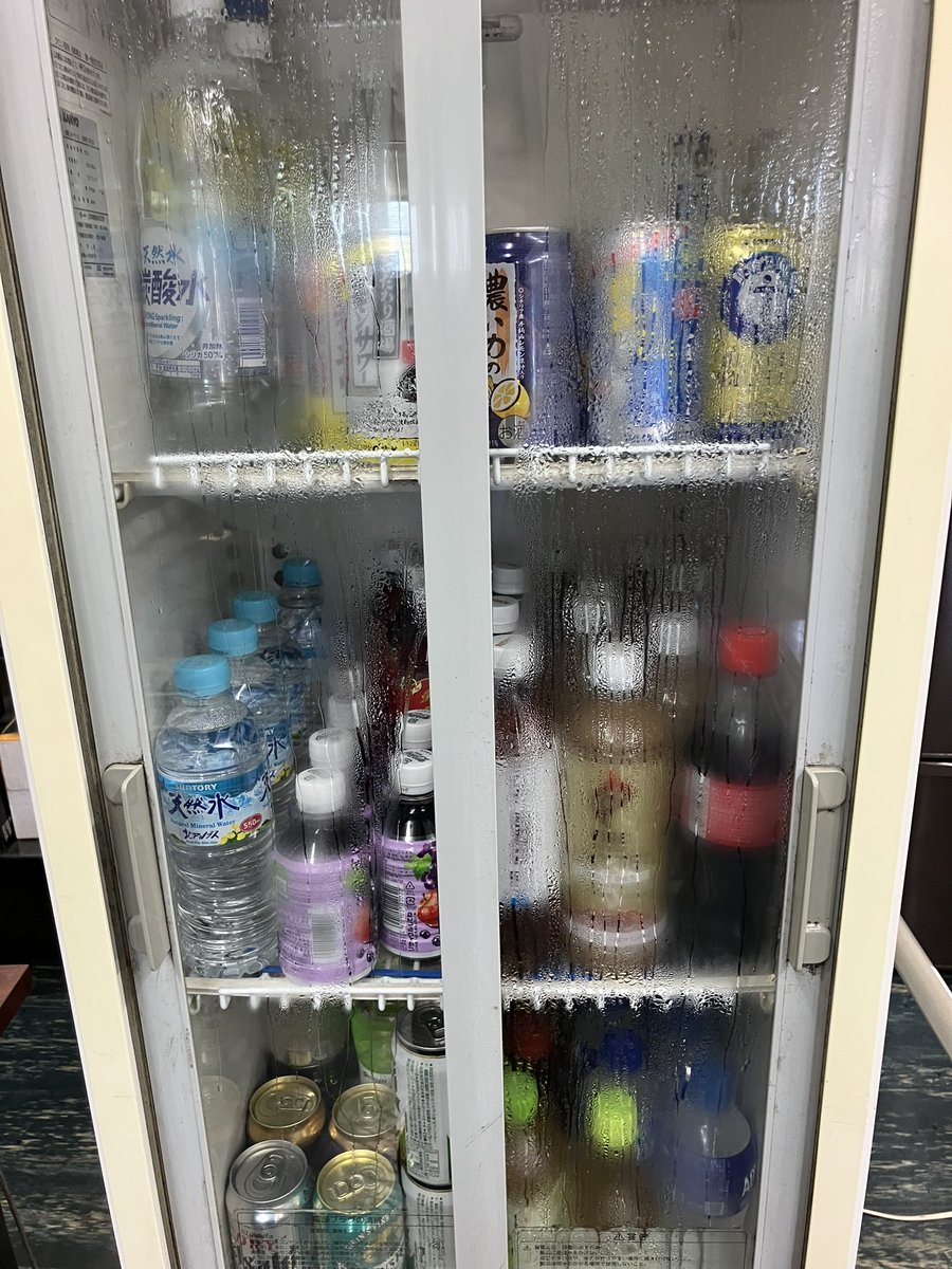 J_Krauser_666's tweet photo. 明日8/2はクラウザーフェス略してクラフェスです！
楽しい一日になると思いますのでご観覧よろしくお願いします！
広くて快適な会場ですよ。
一階の中華とお蕎麦もオススメです。
人気バンドの演奏をお楽しみください‼️ https://t.co/ulHsUeuB7Z