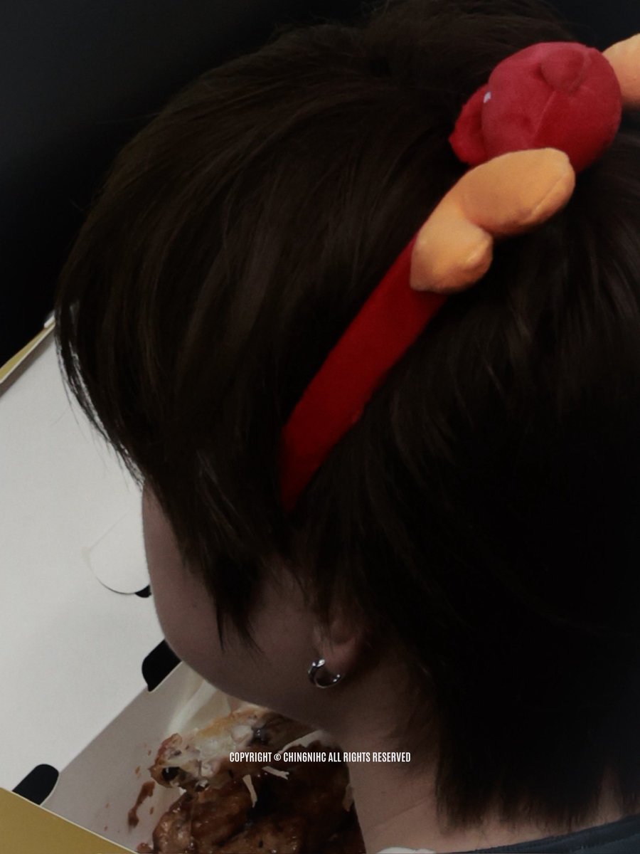 chin6nihc's tweet photo. 260801 
(・ε・)🥐
#사쿠야 #サクヤ #SAKUYA https://t.co/fcfok74CDA