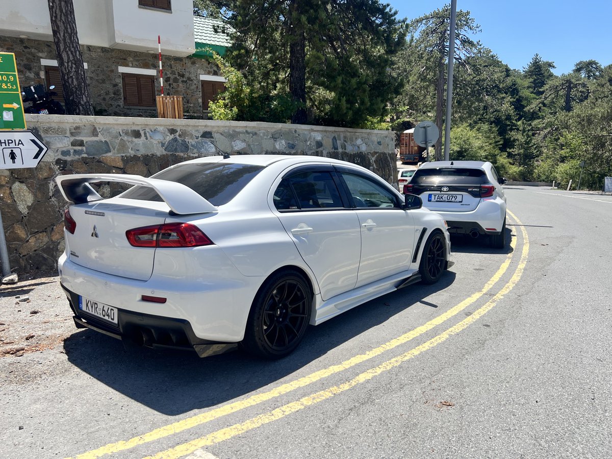 MikeOrph's tweet photo. Touring ⛰️ blessed , healthy one more day alive ⭐️ #evox #cz4a https://t.co/7y9bNn2yqm