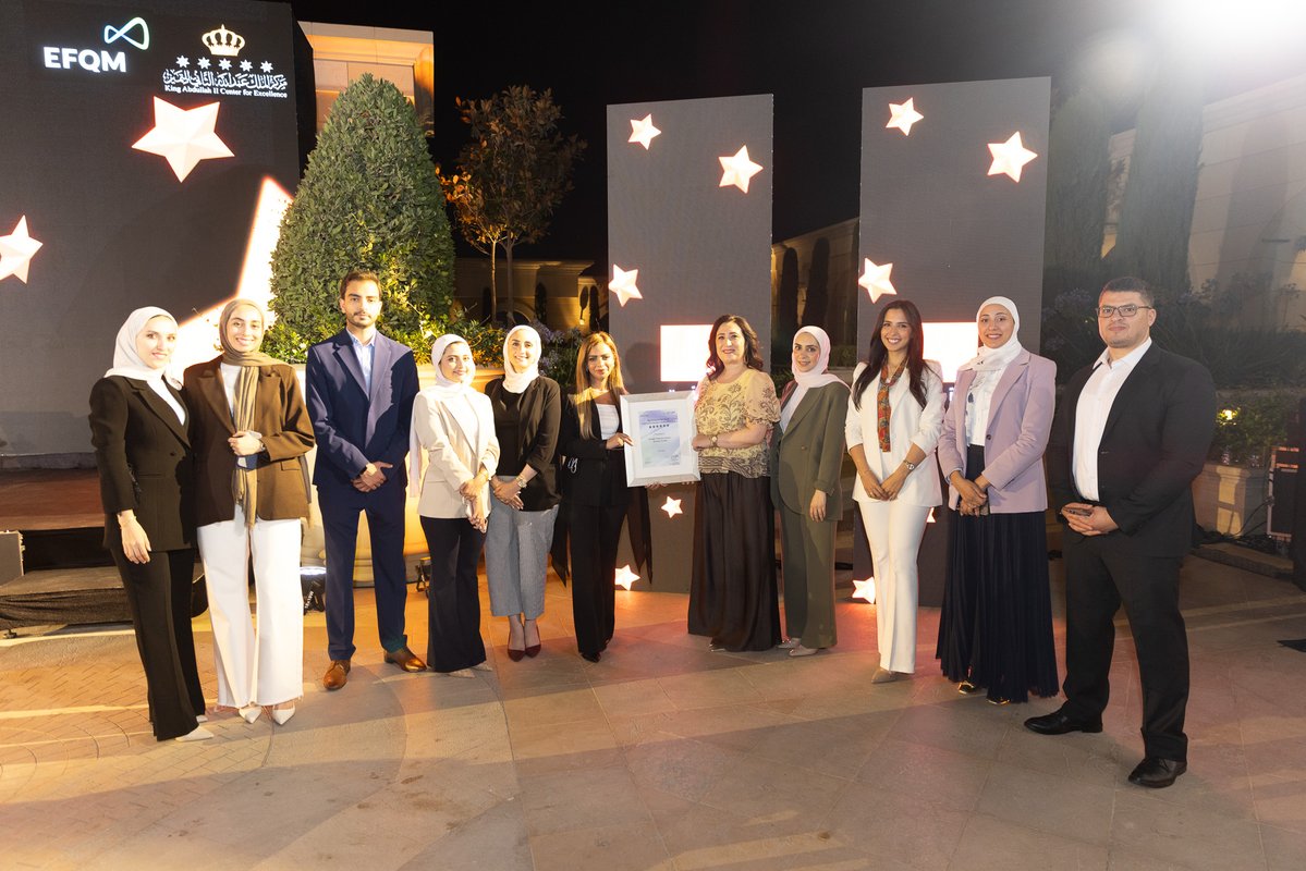 orangeJo's tweet photo. وراء كل إنجاز... فريق يستحق الاحتفال 🧡

لحظات من احتفالنا بحصول Orange الأردن على شهادة الاعتراف بالتميز (EFQM) بمستوى 6 نجوم، كأول شركة اتصالات عالمياً تحقق هذا الإنجاز.

إلى المزيد من التميز والنجاحات معاً! ⭐⭐⭐⭐⭐⭐

@KACE_Jordan 
#دايماً_معاك https://t.co/B1OjID1Qtx