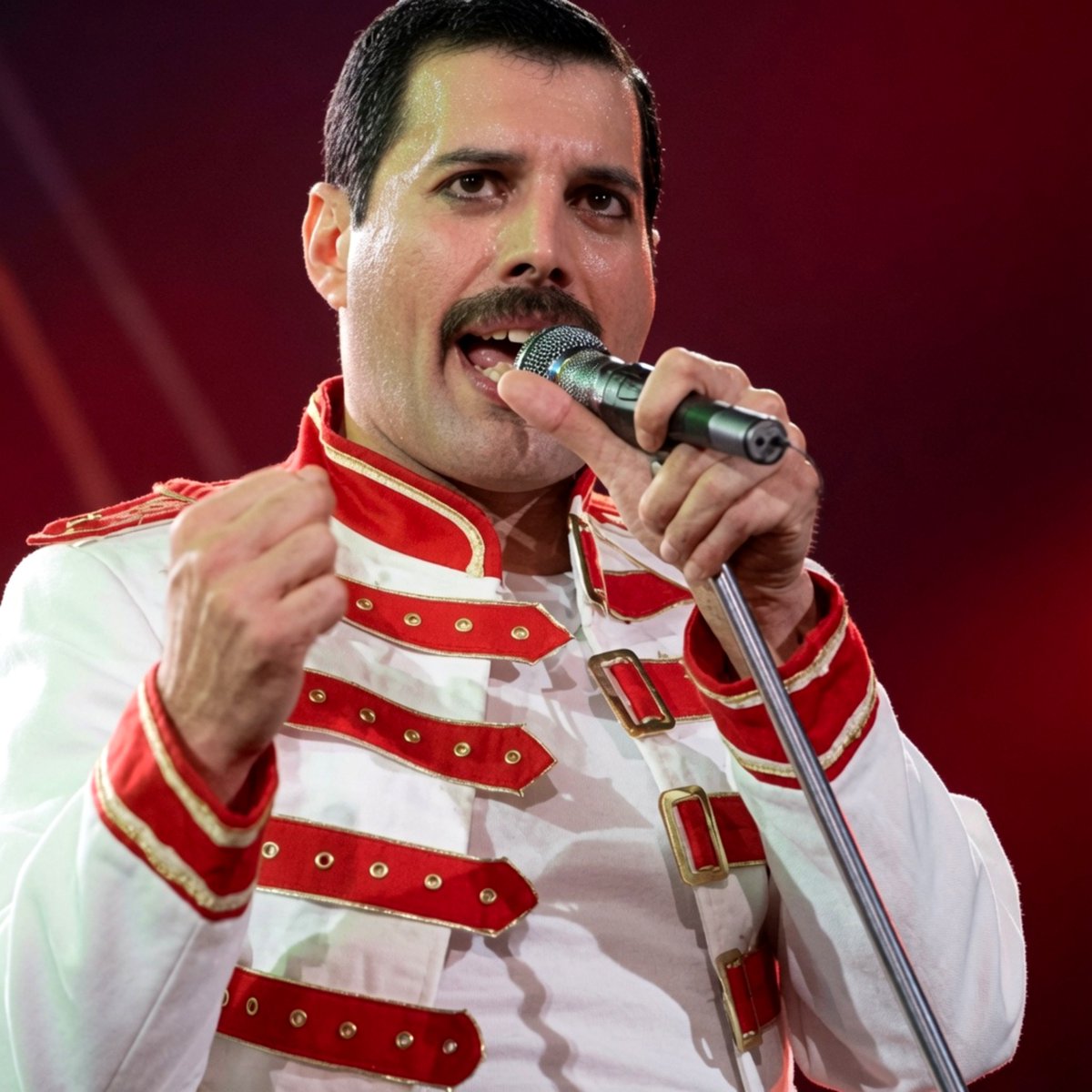aqueenofmagic's tweet photo. El 1 de agosto de 1986, Queen lleva la gira ‘Magic’ a España 🇪🇦 con un concierto en el Mini Estadi de Barcelona. Este sería el primero de tres conciertos en el país.
#Queen #Barcelona #España #MagicTour https://t.co/JblX17Nv0B