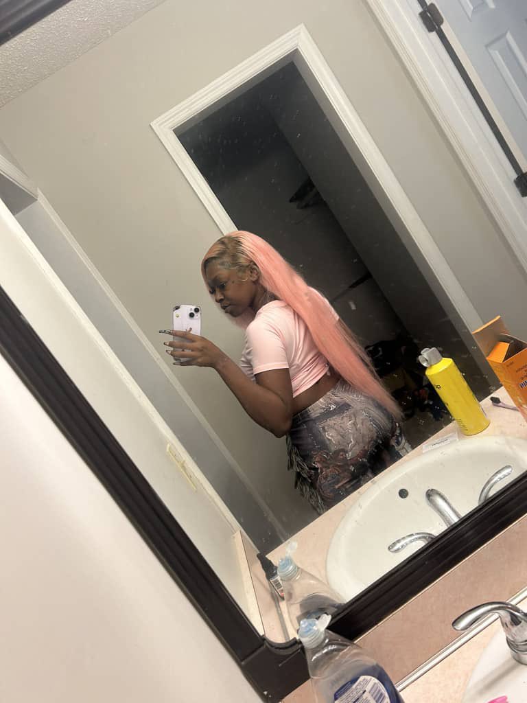 SHoodrixhstar's tweet photo. Happy girlfriends day to all my girleees  #colombiarevivalflames #legitseller #NorthernCalifornia #miaminews #buyingfacetime #buyingcontent #columbushookups #sellingvids #nsfwt https://t.co/2XD7ZvSB0y