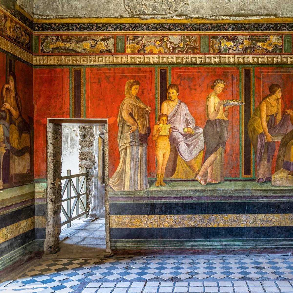 AliciaMimundo's tweet photo. La magnífica Villa de los Misterios, Pompeya. Ubicada cerca de la puerta de Herculano, a las afueras de Pompeya, está magnífica villa fue construida en el siglo I a.C. Originalmente era una villa residencial, pero tras el terremoto de año 62 d.C. el lugar pasó a ser un complejo agrícola.

Más datos aquí https://t.co/EwmFd89o6A