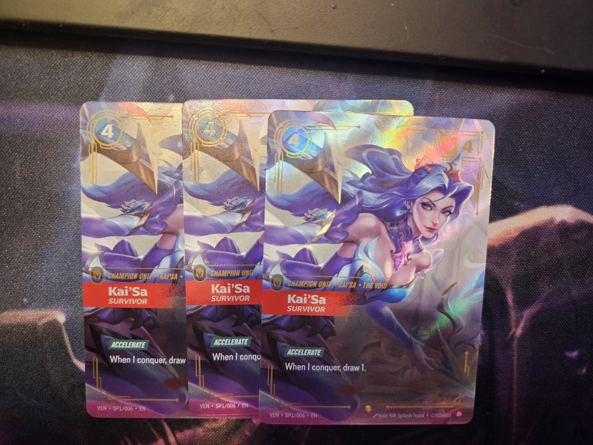 QlippedWing's tweet photo. Opened a case on stream tonight and got some pretty good pulls! #riftbound #vendetta https://t.co/FyA1dmn34q