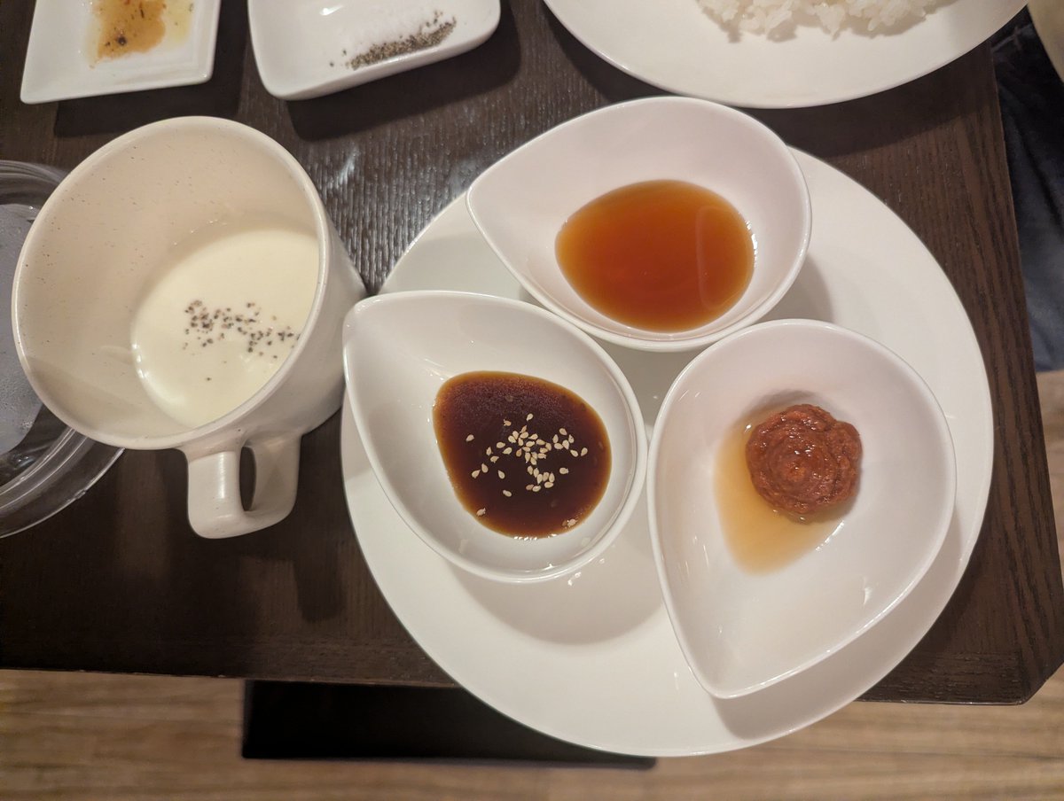 Chonpin_W's tweet photo. 久々にKitchen T。
誕生日のとき来れなかったから久々ステーキ！ https://t.co/C4BR8l8ufB
