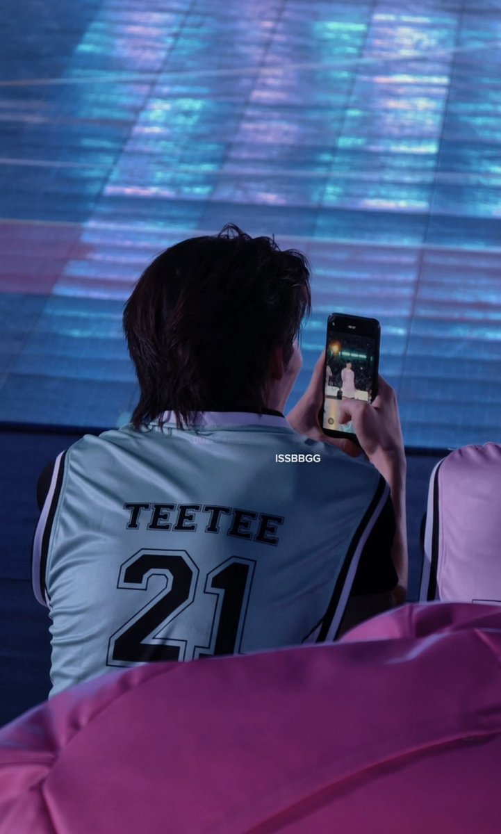 ISSBBGG's tweet photo. ทุกอย่างของน้องป๋อ จะมีตี๋อยู่ข้างหลังเสมอเลยอะ ชอบความสัมพันธ์ของน้องทั้งคู่มาก ไม่มีใครให้อะไรใครมากกว่ากัน แต่เป็นต่างคนต่างให้มาตลอดเลย 🥹🥹

TEETEEPOR CHEER UP

#ตี๋ตี๋ป๋อสปอร์ตเดย์2026
#DMDSportsDay2026 https://t.co/vpowvD9sRw