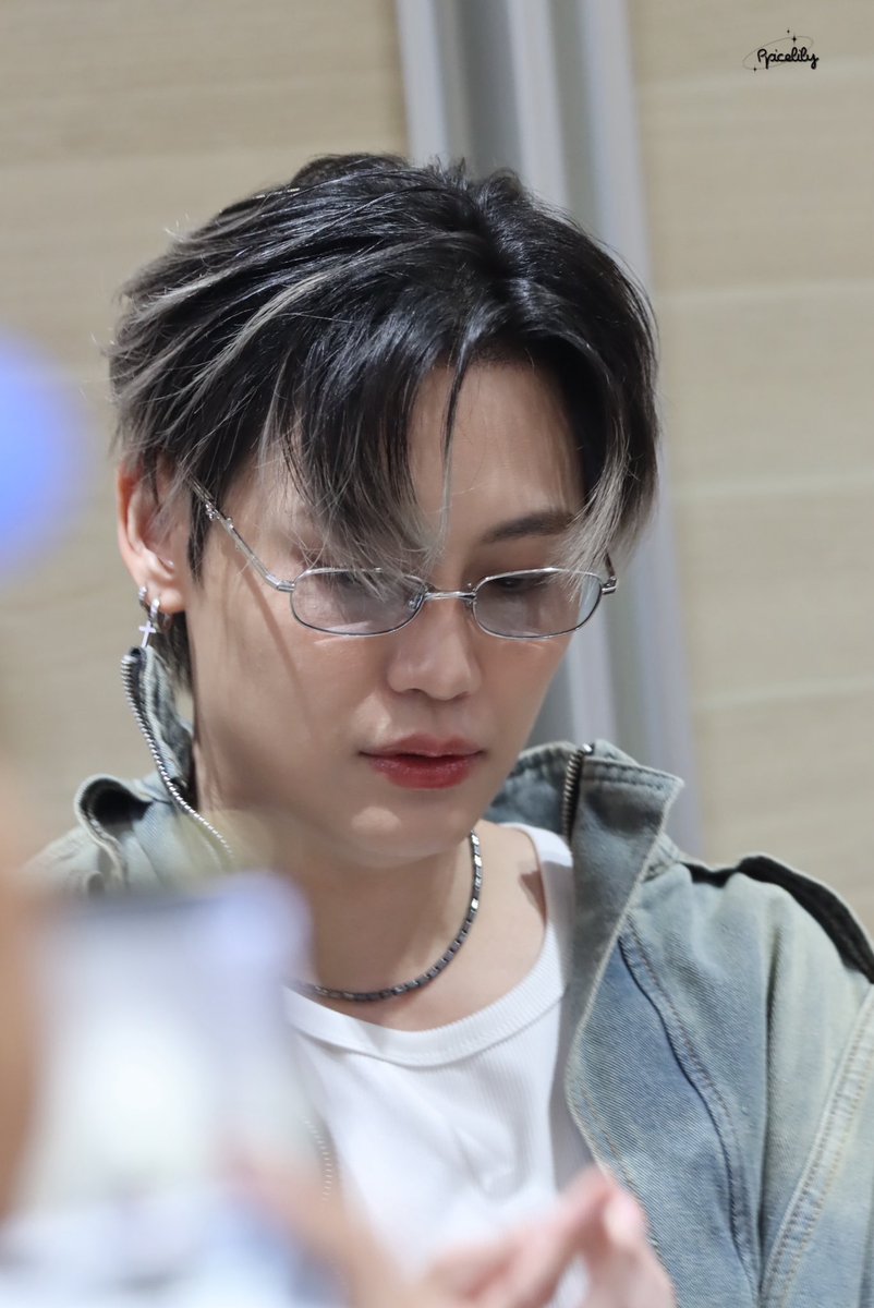 ppicelily's tweet photo. บาดใจเกินคับ❤️‍🩹

BPP FANSIGN INT NOVEL FEST
#งานมหกรรมนิยายนานาชาติ2026xBounPrem 
#bb0un | @bb0un https://t.co/EZA2sYay3d