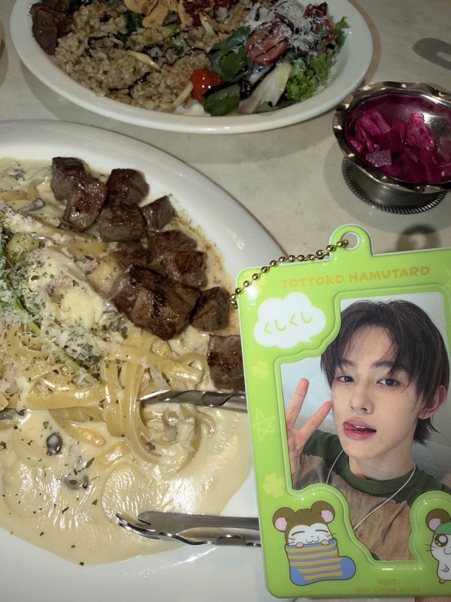 luvftothep's tweet photo. 밥먹자! https://t.co/TqnpjyoX6S