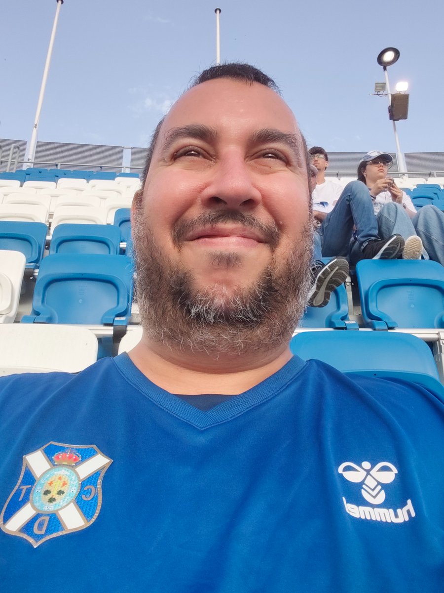 José tweet media