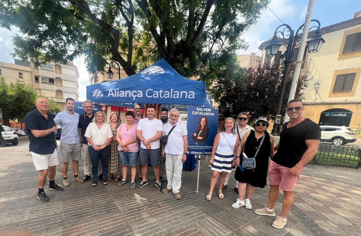 BaixCampAC's tweet photo. Avui hem tornat a la capital de l'avellana. Riudoms vol canvi.

Ni rastre dels boicotejadors 🤣🤣🤣

#salvemRiudoms https://t.co/zxgeAYj8Cb