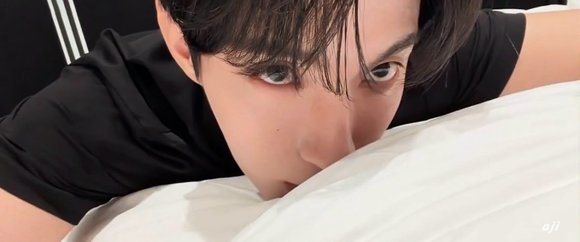 sojournoire's tweet photo. this dokyeom gonna live rent free in my head https://t.co/WCbTWG56TV