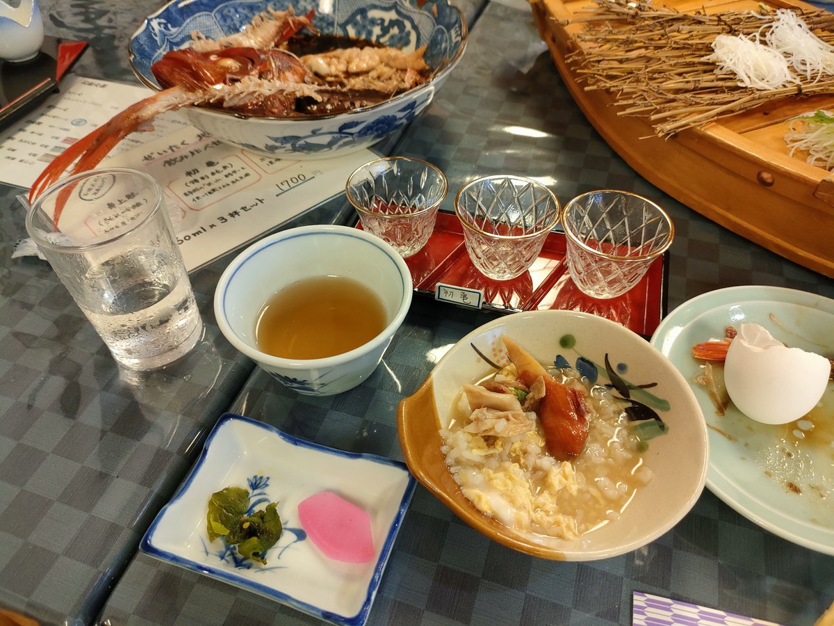 david_ffff's tweet photo. 本日の学び：おじや＋金目鯛の煮付け＝神 https://t.co/jfRIQUfb2W