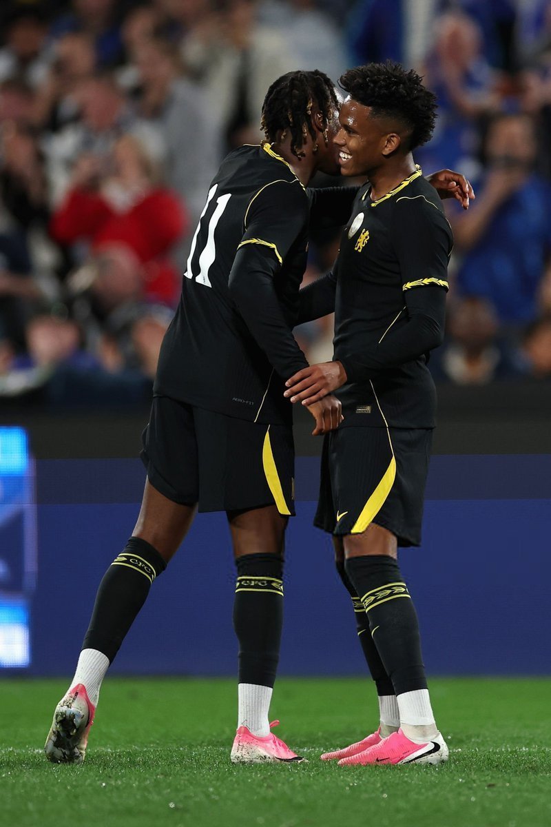 Jam28CFC's tweet photo. Gittens is really looking like a promising signing for us....
Wonderful footwork throughout the first half💙💙💙
#CFC
#CFC https://t.co/LZf62lwikG