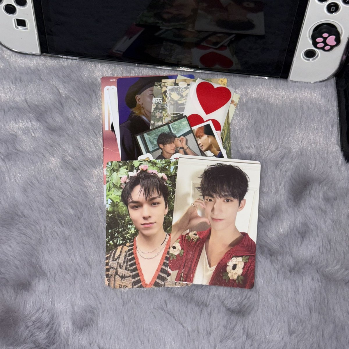 luvseokcheol's tweet photo. Happy Mail 💌

Vernon &amp; DK are finally here! 🫶🏻

Thank you so much @deekayedd for the smooth transaction &amp; cute freebies!! 🤗 https://t.co/dd3maeNTwe